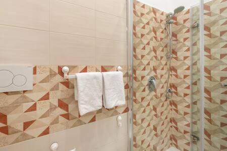 Iflat Lovely And Bright 2 Bed Flat Near Termini โรม ภายนอก รูปภาพ